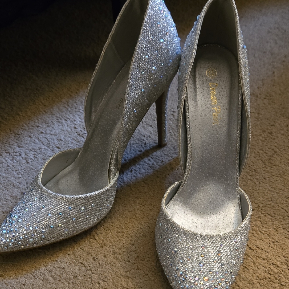 Dream Pairs Silver Sparkle Heels
